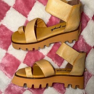 Free People Beige/Tan Platform Maddox Lug sole Sandals